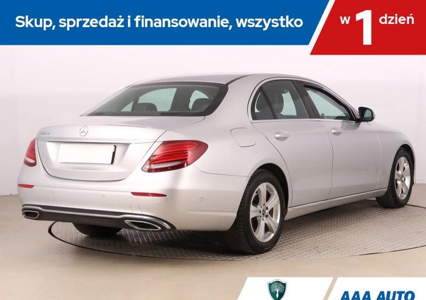 Mercedes-Benz Klasa E cena 90000 przebieg: 197272, rok produkcji 2017 z Pabianice małe 436